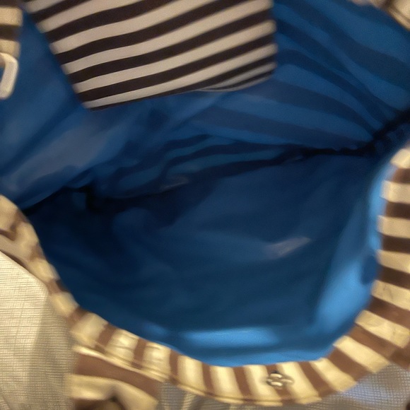 Henri Bendel beach bag. - Picture 3 of 4